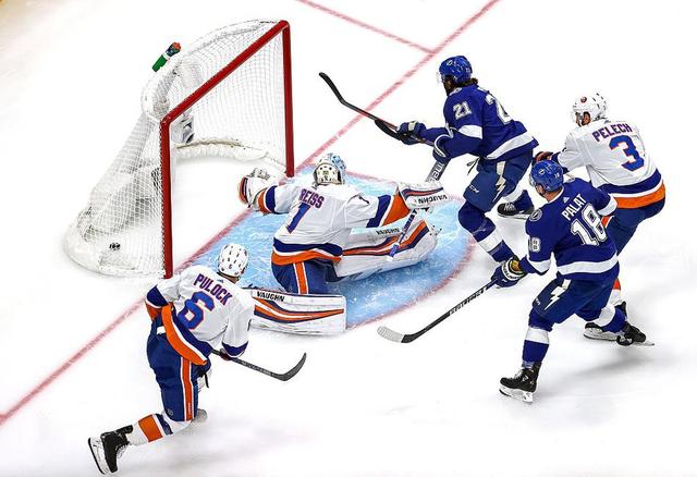 New York Islanders wonnen hun eerste overwinning vanwege de afwezigheid van belangrijke spelers in Tampa Bay Lightning